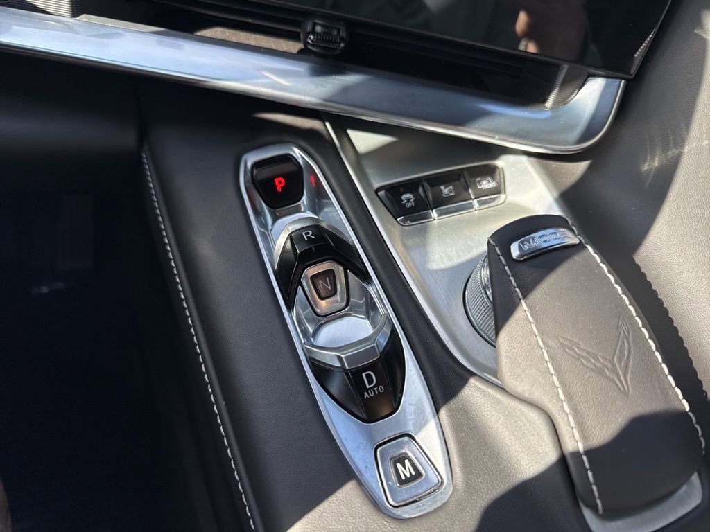 Used 2024 Chevrolet Corvette Stingray Premium Cpe w/ Z51 Performance Package image 16