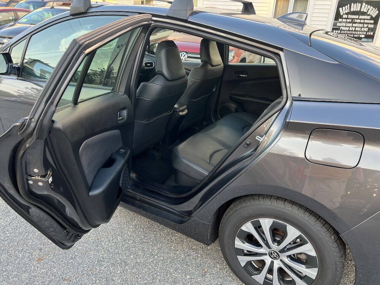 Used 2020 Toyota Prius Prime XLE FWD image 17