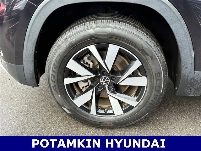 Used 2022 Volkswagen Atlas Cross Sport SE image 8