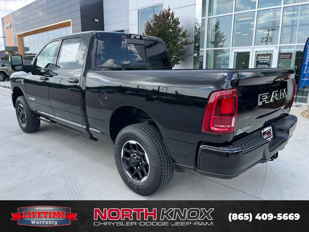 New 2026 RAM 2500 Laramie AWD/4WD image 16