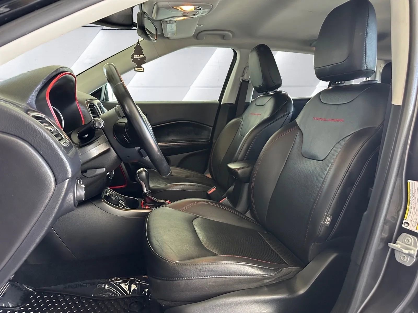 Used 2019 Jeep Compass Trailhawk w/ Leather Interior Group image 9