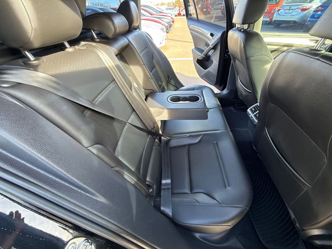 Used 2019 Volkswagen Golf Alltrack S image 14