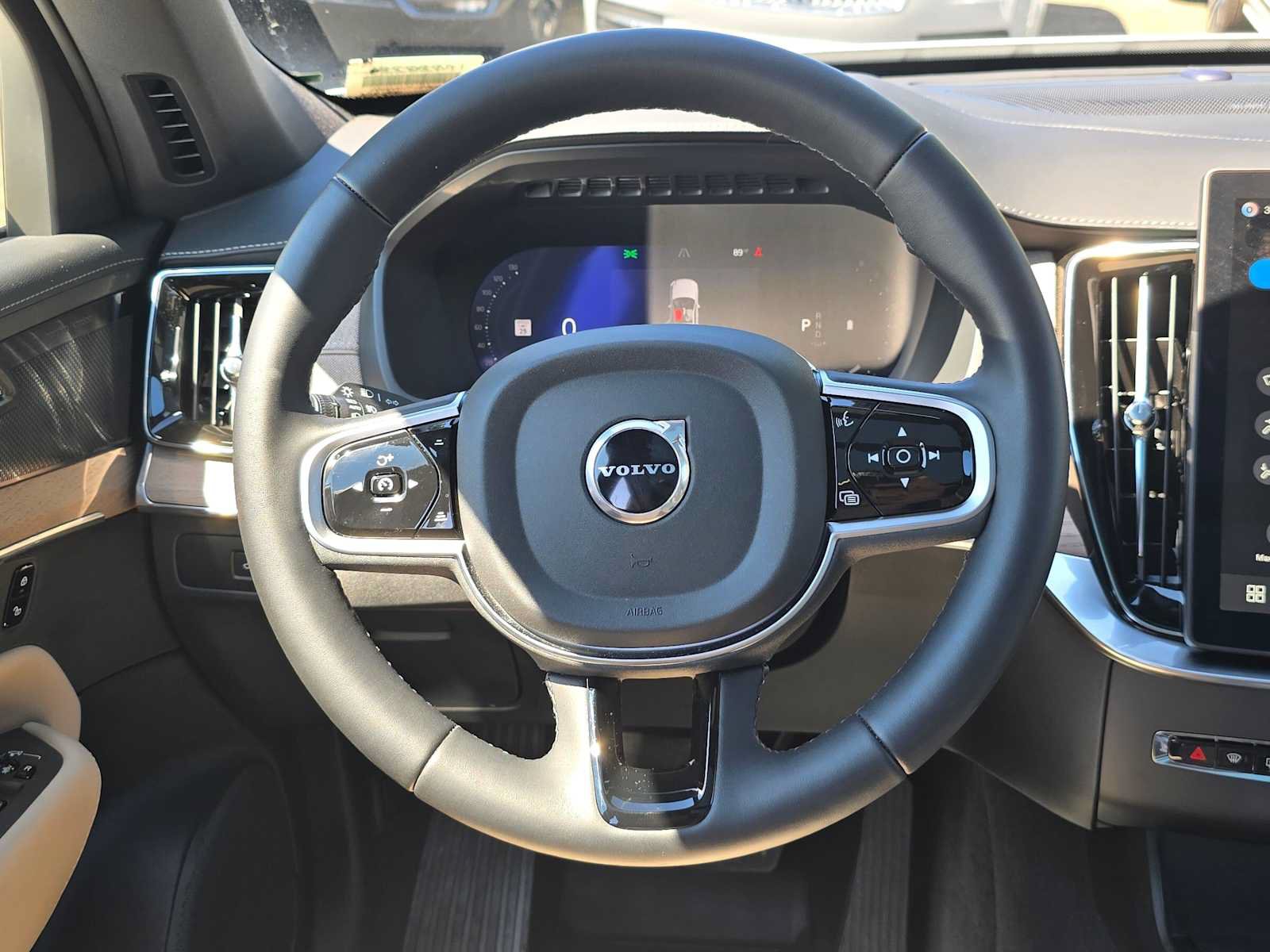 Certified 2026 Volvo XC90 B6 Plus w/ Protection Package Premier AWD/4WD image 20