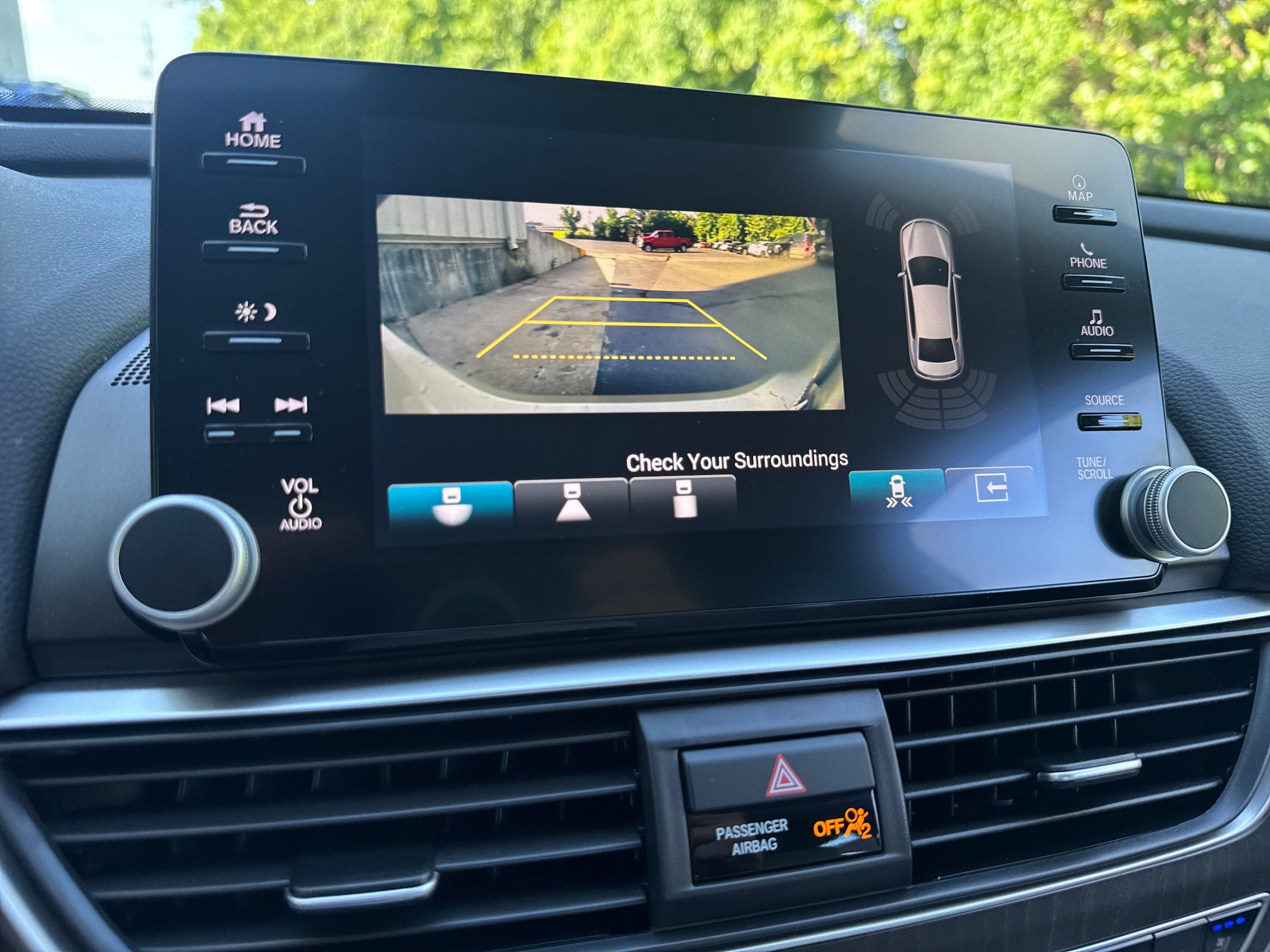 Used 2018 Honda Accord Touring image 19