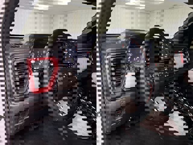 Used 2024 GMC Canyon AT4X w/ AT4X AEV Edition image 10