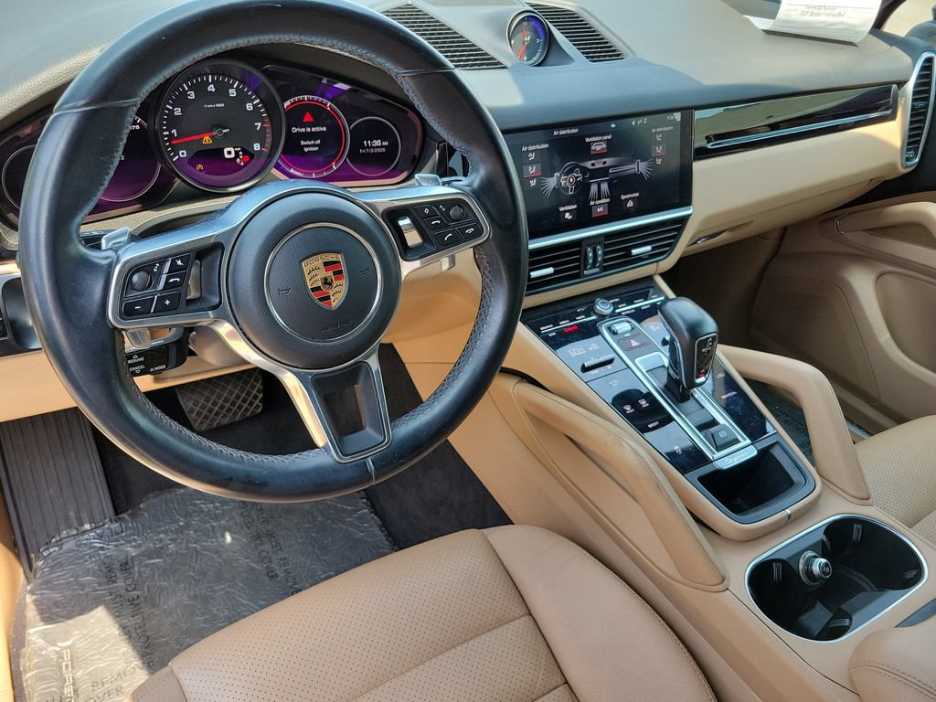 Used 2020 Porsche Cayenne AWD/4WD image 9