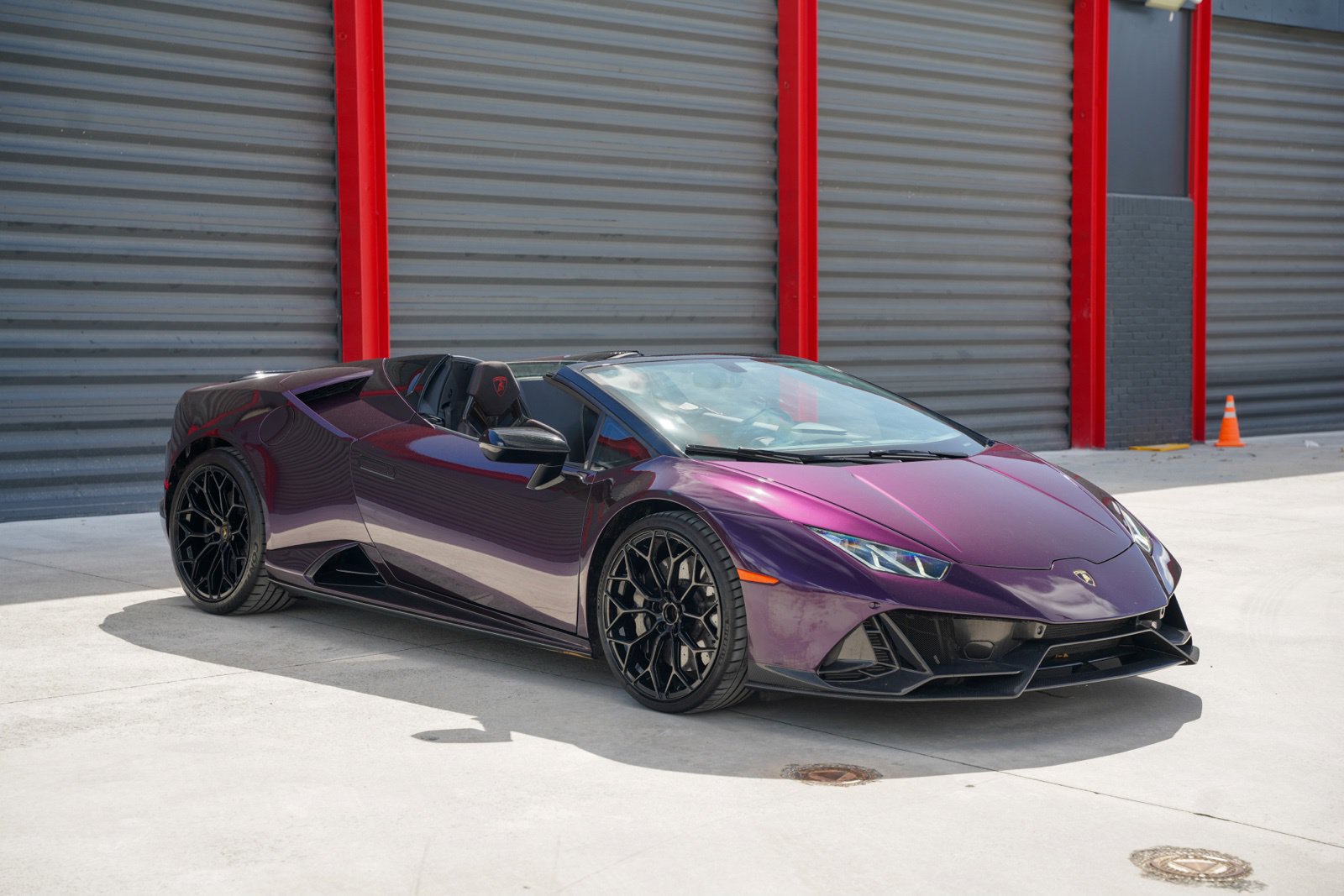 Used 2022 Lamborghini Huracan EVO RWD image 5