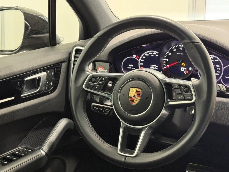 Certified 2023 Porsche Cayenne S image 16