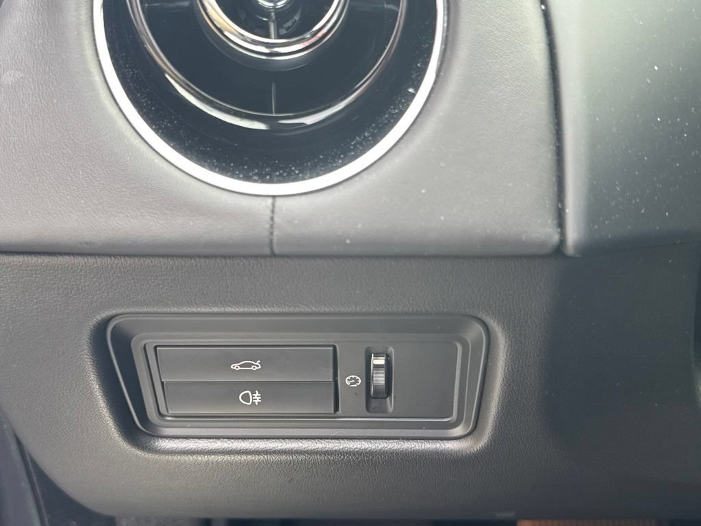 Used 2017 Jaguar XJ L Portfolio AWD/4WD image 39