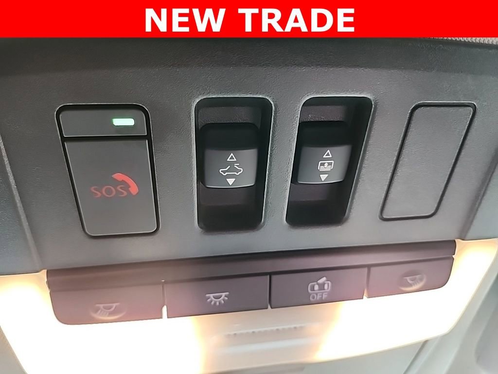 Used 2024 Nissan Pathfinder Platinum w/ Cargo Package image 13