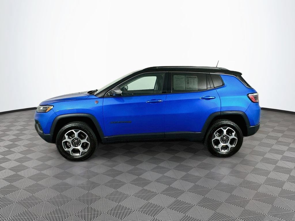 Used 2022 Jeep Compass Trailhawk AWD/4WD image 6
