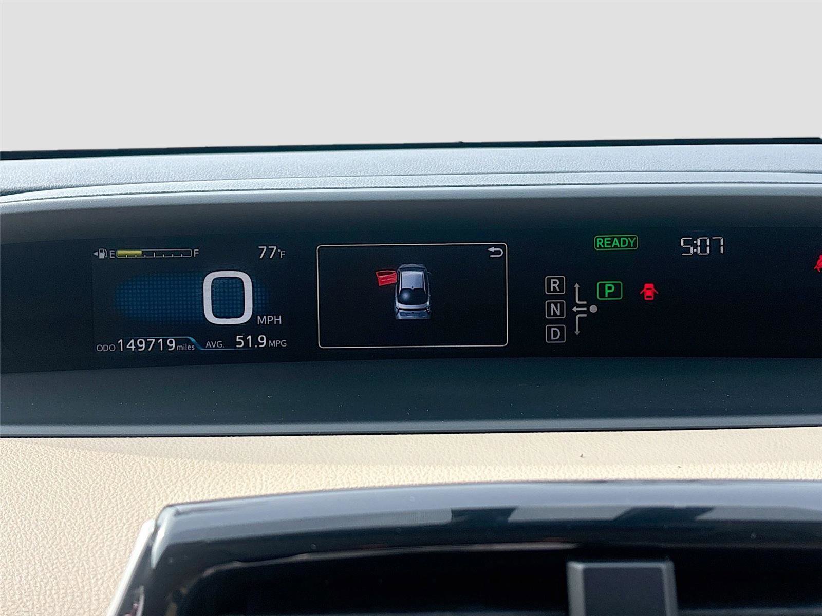 Used 2016 Toyota Prius Four image 12