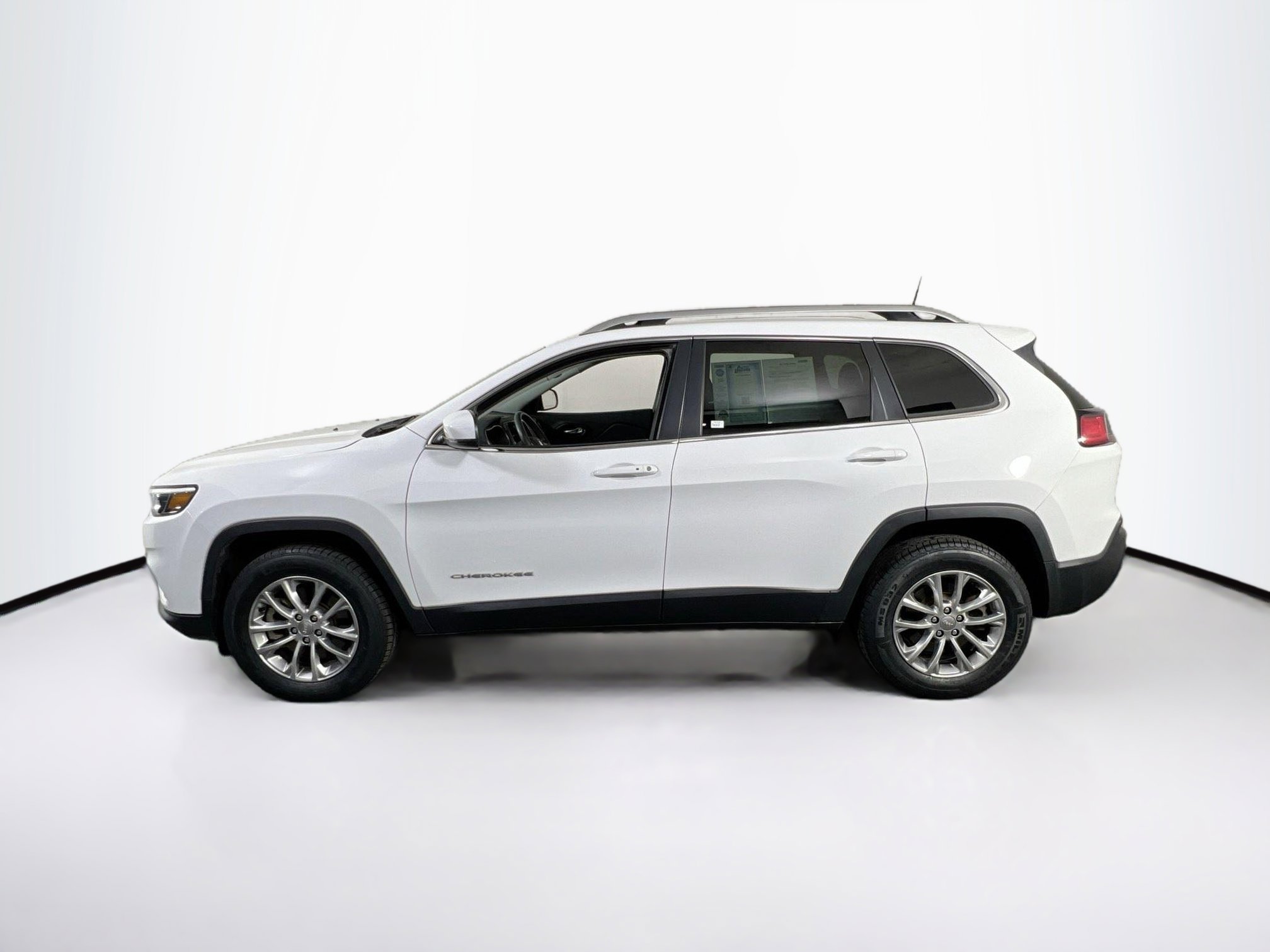 Used 2021 Jeep Cherokee Latitude Lux w/ Comfort/Convenience Group image 8