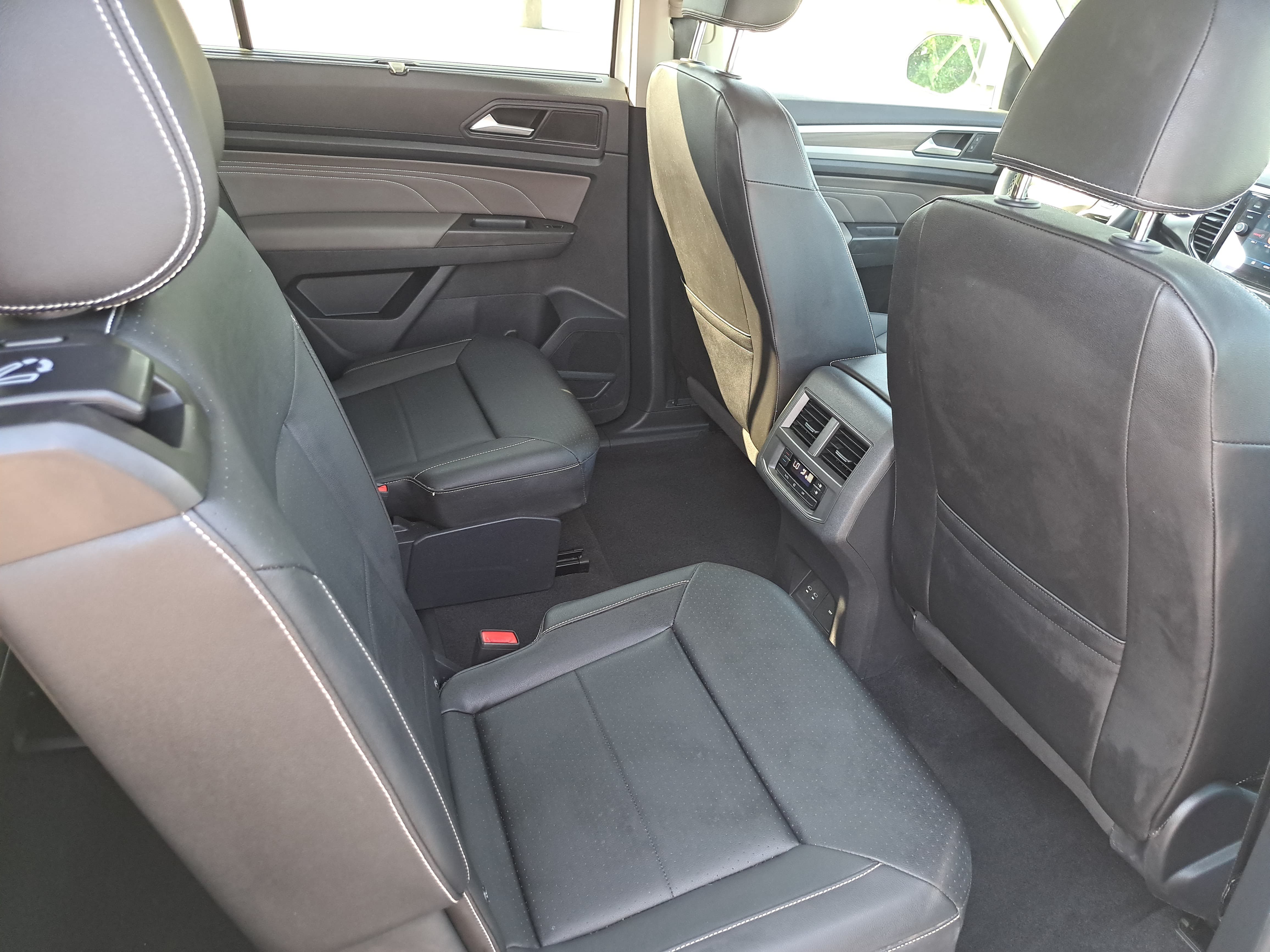 Used 2023 Volkswagen Atlas SEL AWD/4WD image 11
