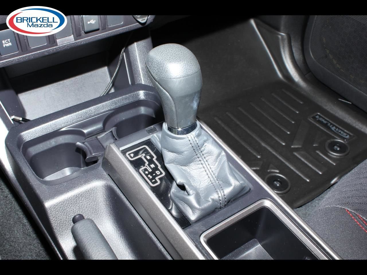 Used 2021 Toyota Tacoma SR5 RWD image 24