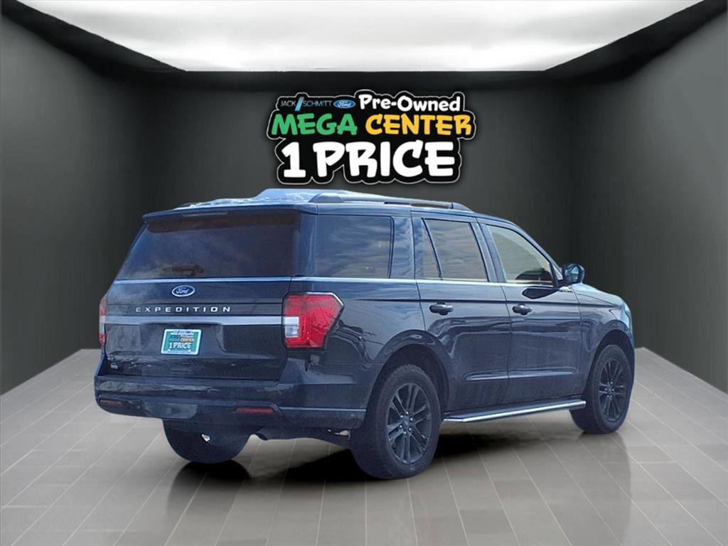Used 2022 Ford Expedition XLT image 30