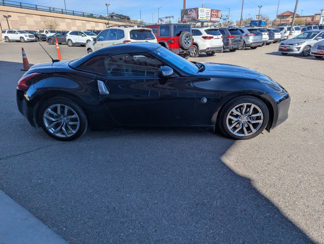 Used 2010 Nissan 370Z Touring image 6