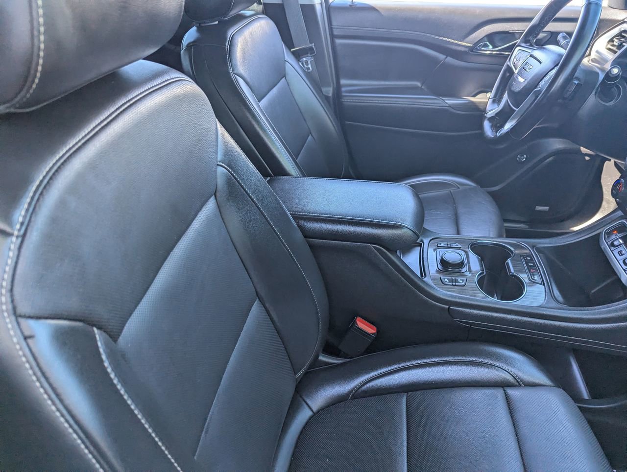 Used 2023 GMC Acadia SLT FWD image 11