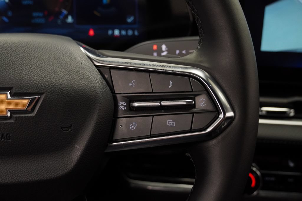 Used 2026 Chevrolet Equinox LT w/ Convenience Package II FWD image 38