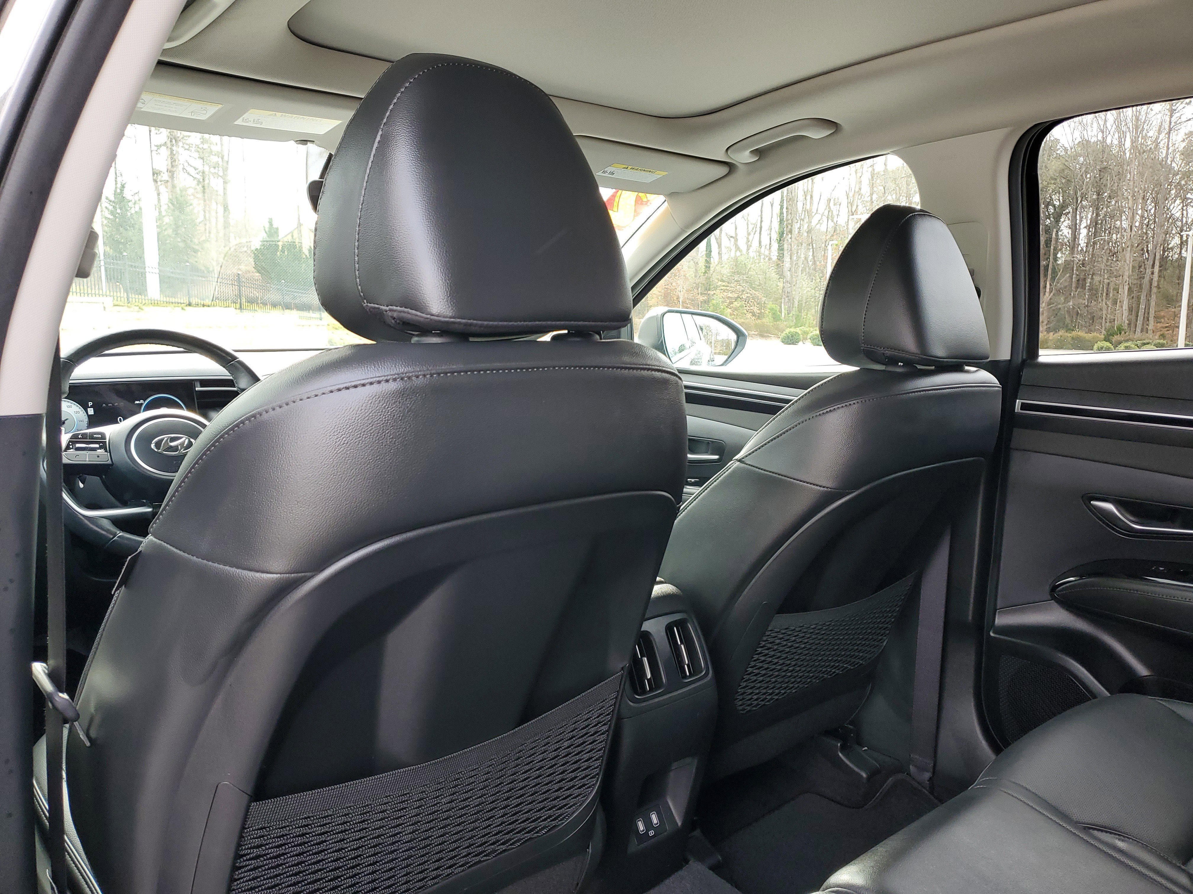 Used 2022 Hyundai Tucson Limited w/ Cargo Package image 11