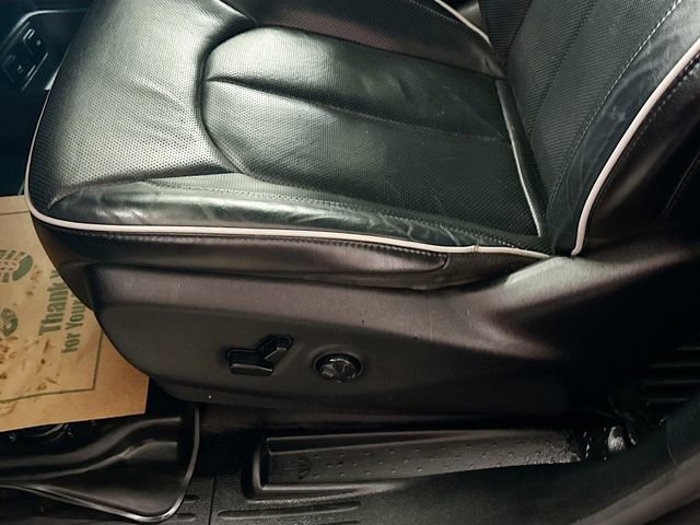 Used 2019 Chrysler Pacifica Limited w/ S Appearance Package image 20