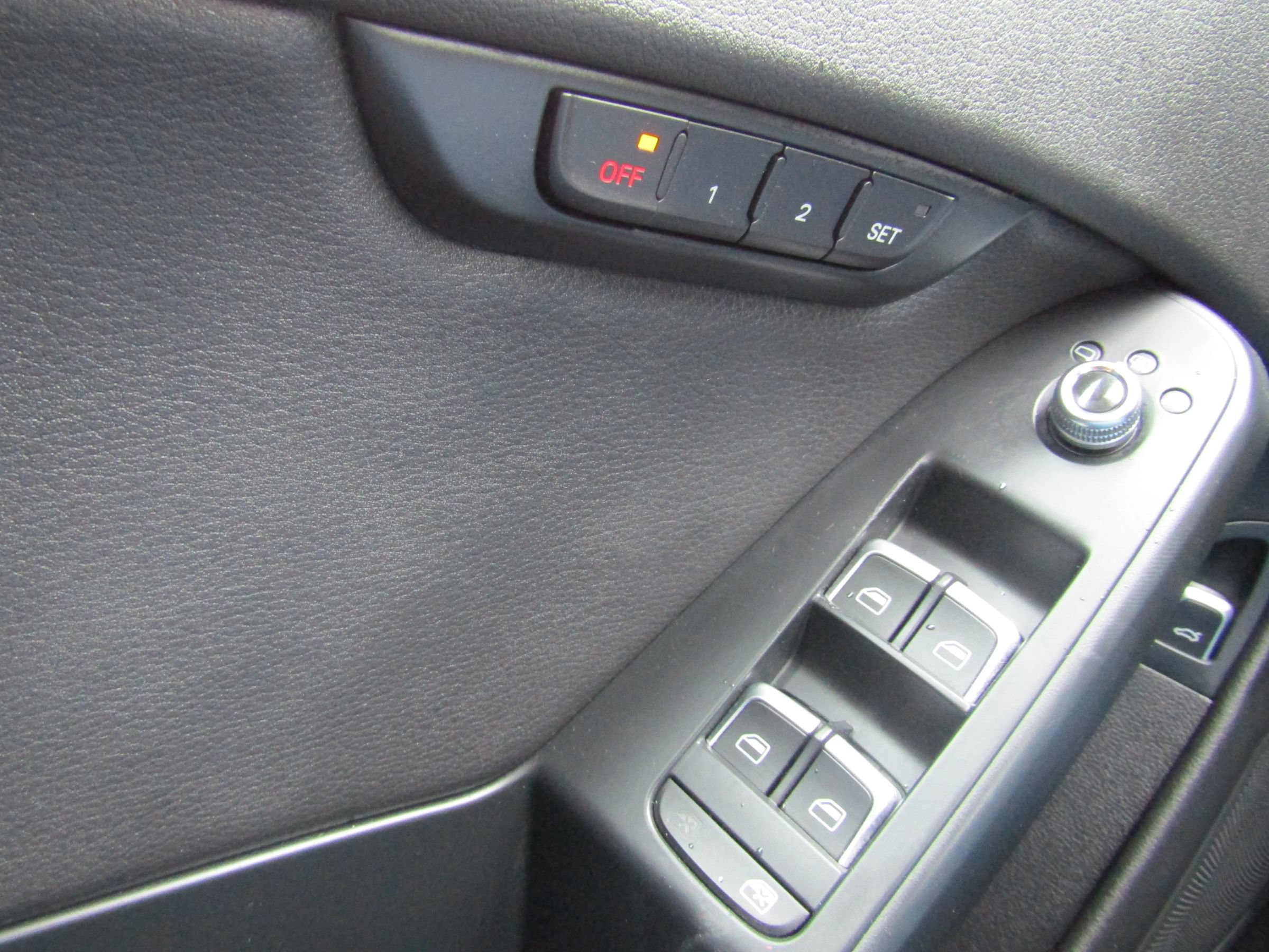 Used 2015 Audi A4 2.0T Prestige w/ Prestige Package AWD/4WD image 36