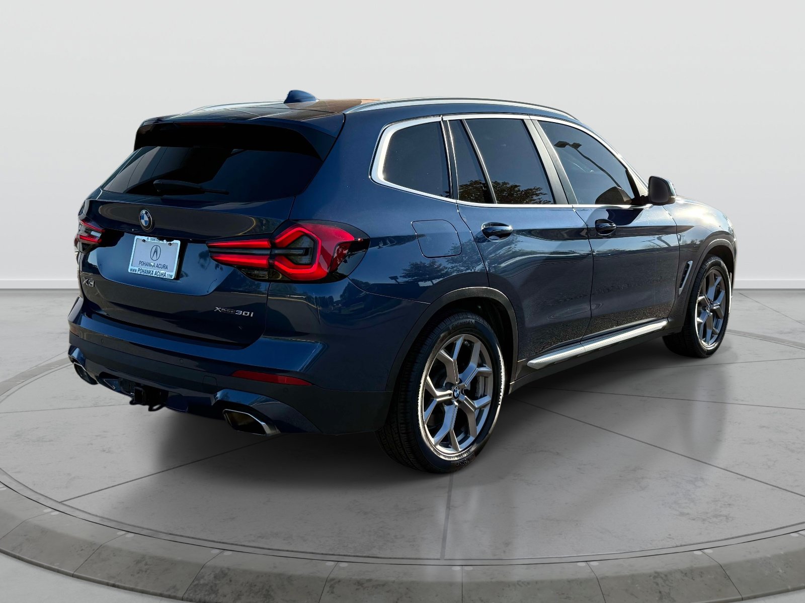 Used 2022 BMW X3 xDrive30i w/ Premium Package Essential AWD/4WD image 2