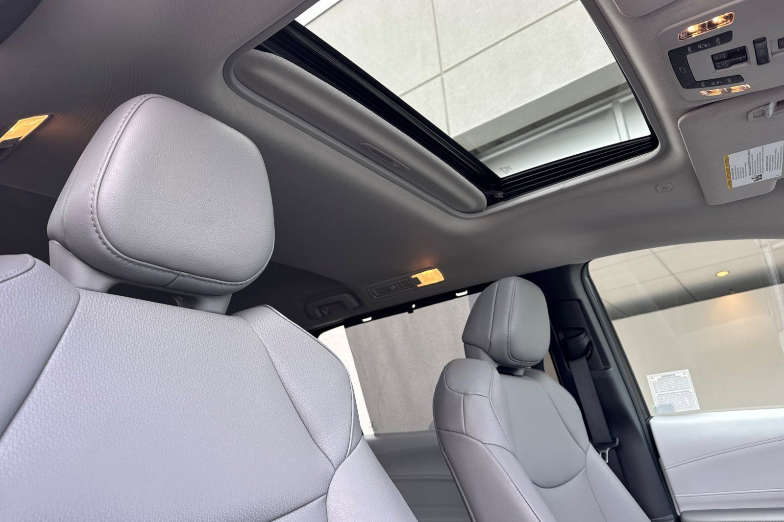 Certified 2026 Toyota Sienna XLE AWD/4WD image 18