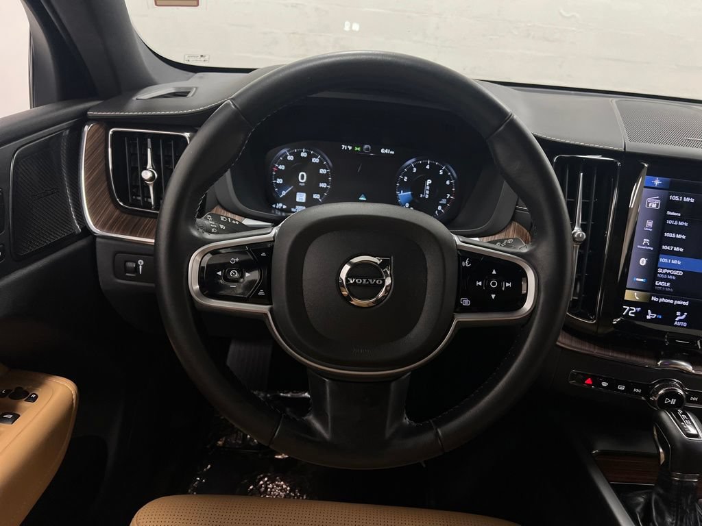 Used 2021 Volvo XC60 T5 Inscription w/ Advanced Package AWD/4WD image 17