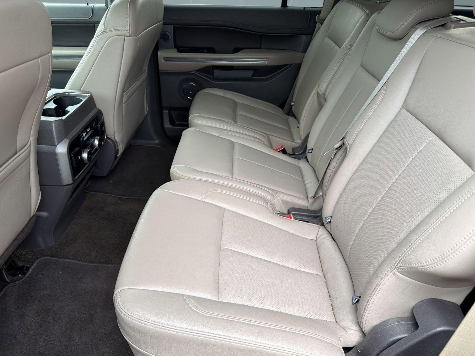 Used 2019 Ford Expedition XLT w/ Equipment Group 202A RWD image 25