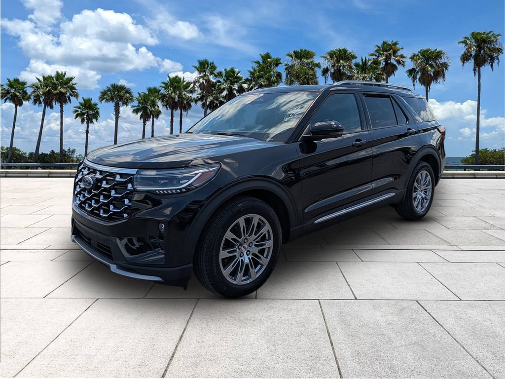 Used 2026 Ford Explorer Platinum RWD image 3