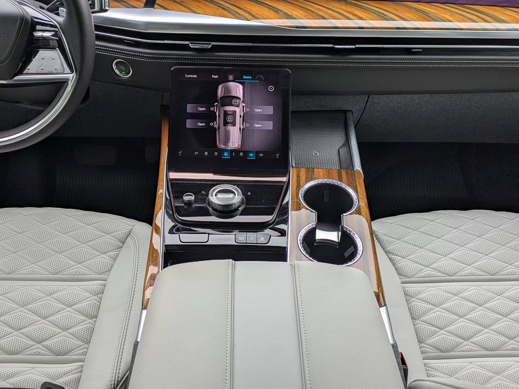 Certified 2025 Cadillac Escalade Premium Luxury Platinum w/ LPO, Radiant Package RWD image 21