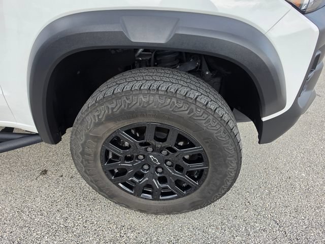 Used 2023 Chevrolet Colorado Trail Boss w/ Advanced Trailering Package AWD/4WD image 11