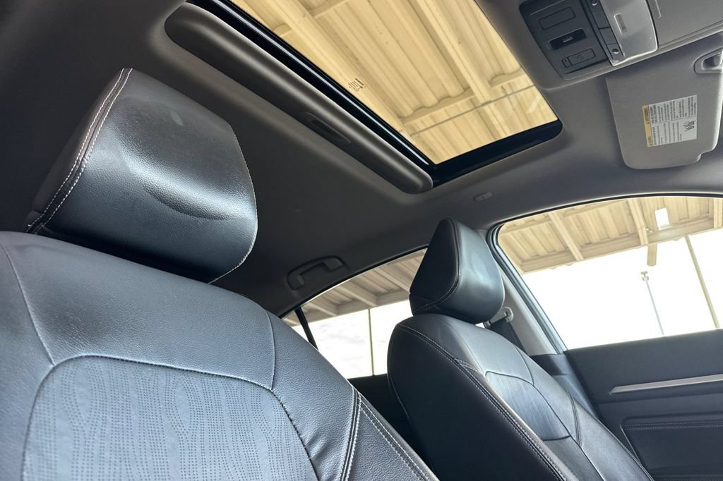 Used 2019 Nissan Altima 2.0 Platinum FWD image 15