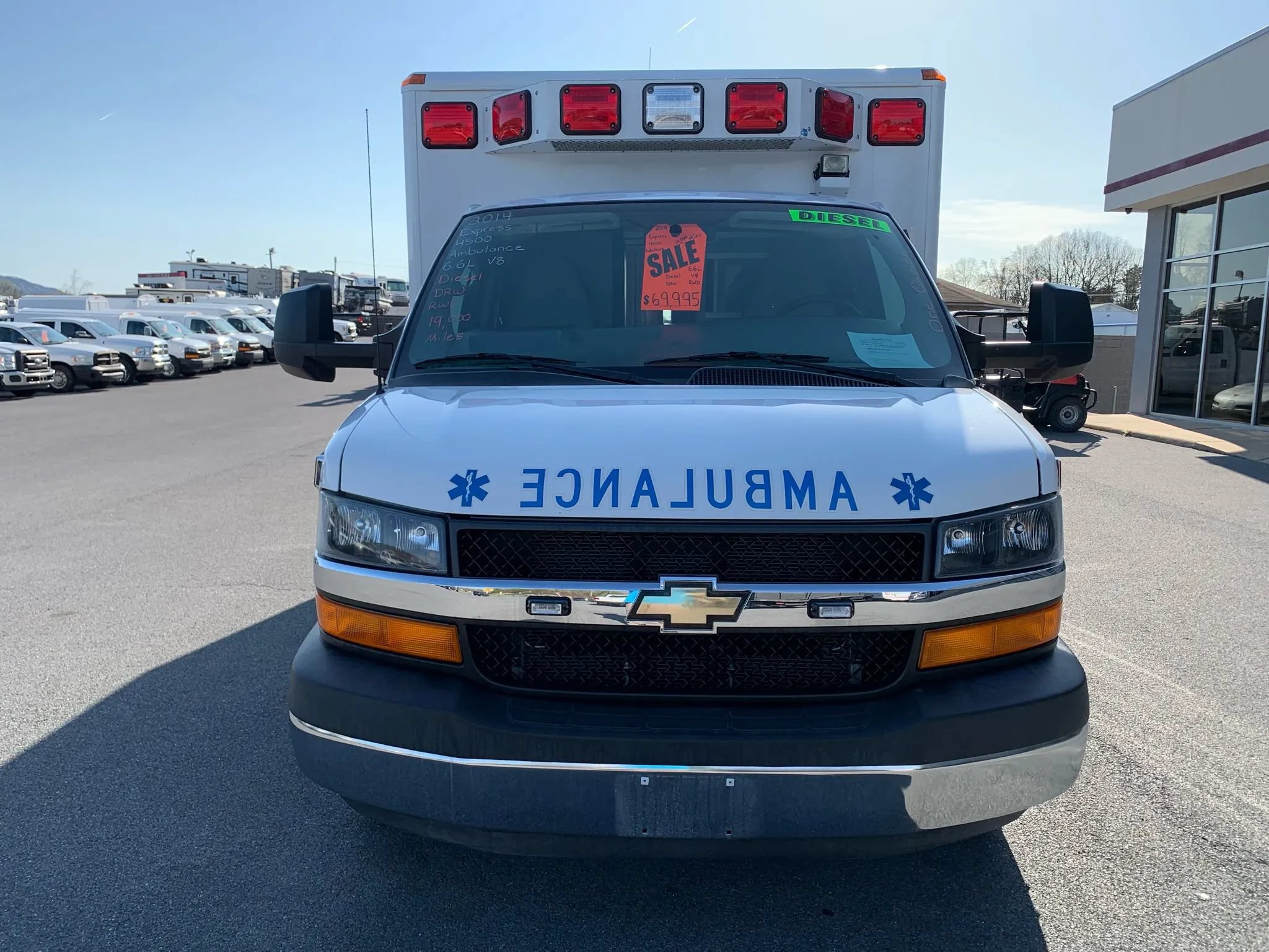 Used 2014 Chevrolet Express 4500 w/ Ambulance Package RWD image 2