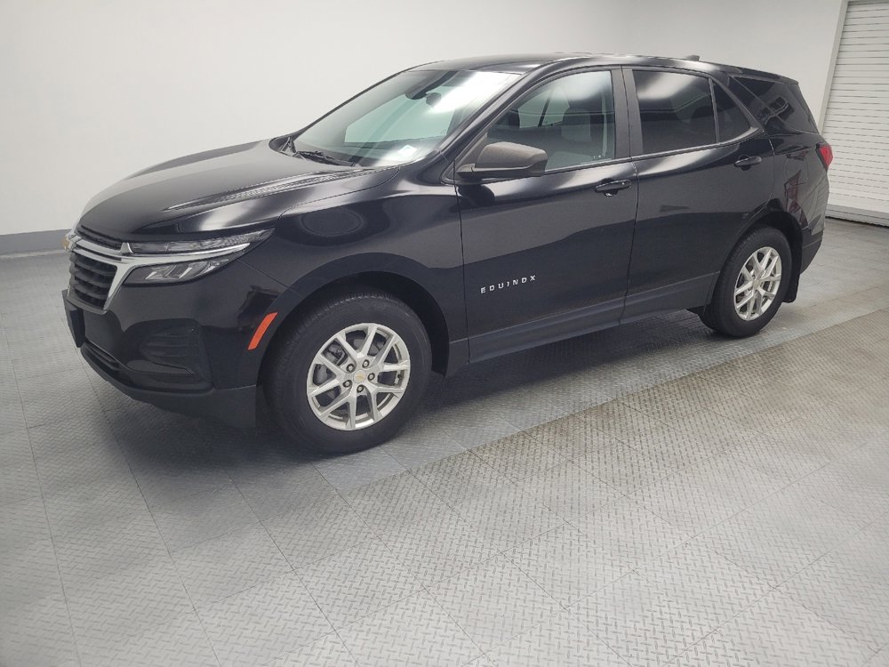 Used 2022 Chevrolet Equinox LS w/ LS Convenience Package image 2