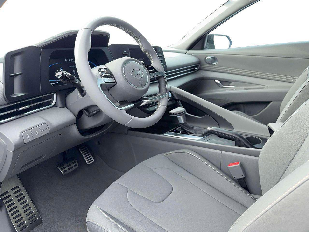 New 2026 Hyundai Elantra Sport FWD image 14