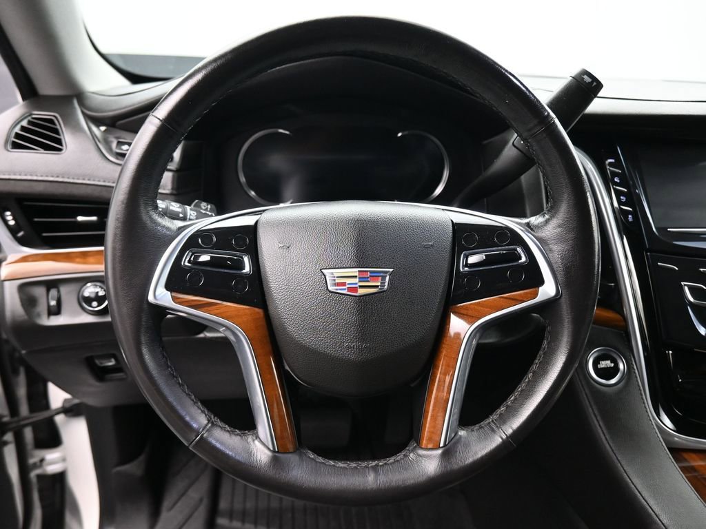 Used 2020 Cadillac Escalade Premium Luxury image 15
