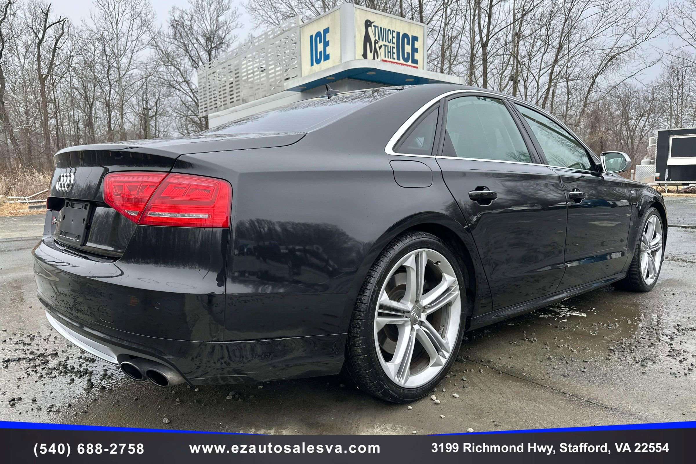 Used 2014 Audi S8 image 16