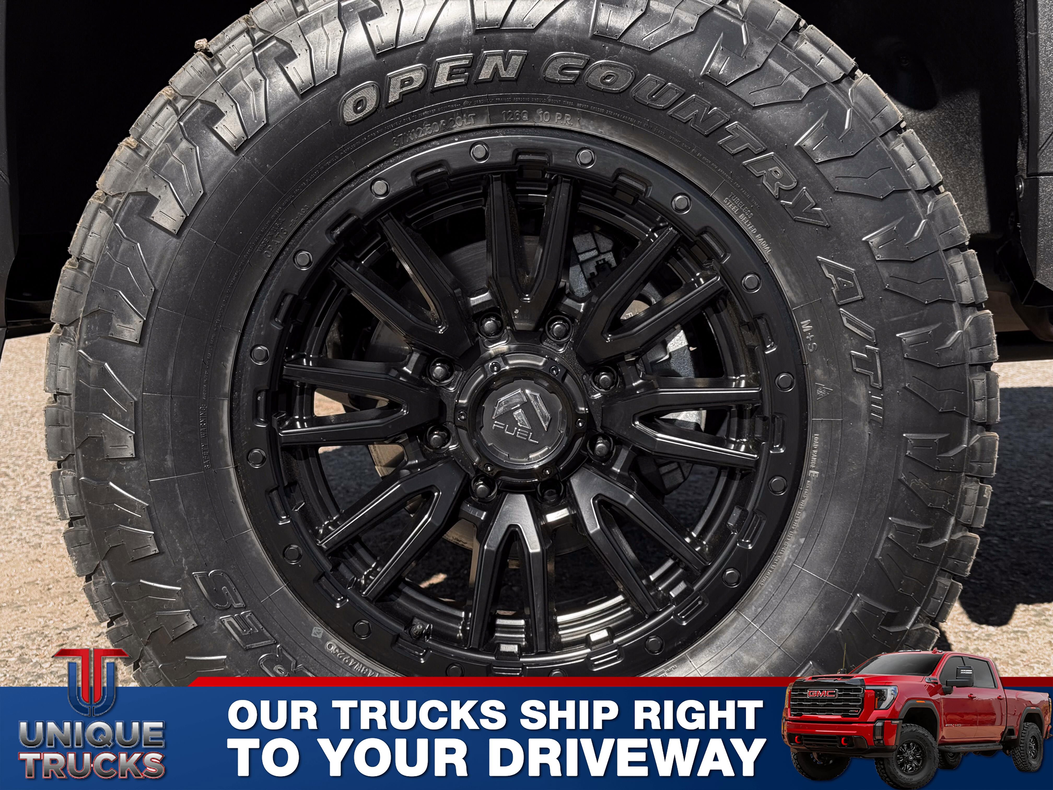 Used 2025 GMC Sierra 3500 AT4 w/ Technology Package image 11