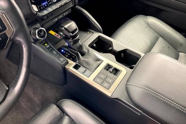 Used 2025 Toyota Land Cruiser w/ Premium Package AWD/4WD image 17