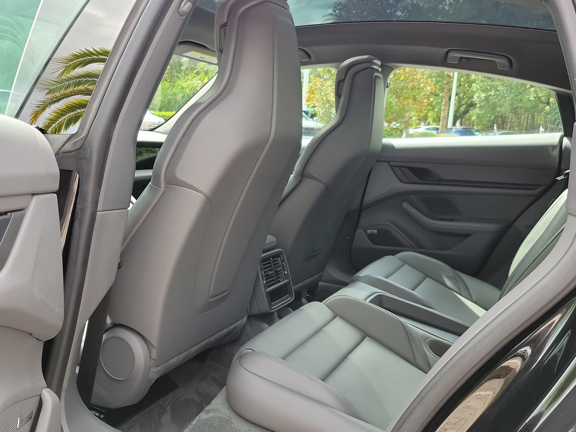 Used 2024 Porsche Taycan RWD image 18