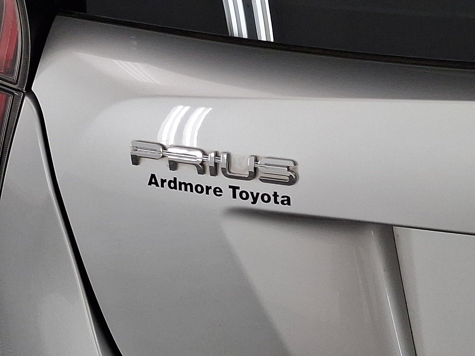 Used 2017 Toyota Prius Four FWD image 16