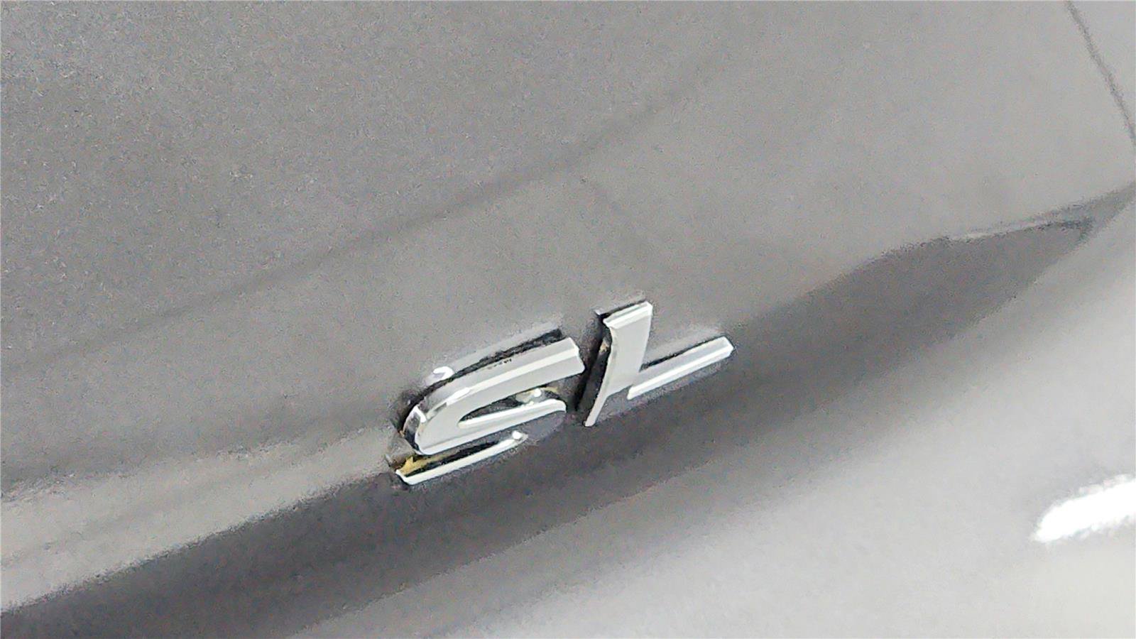 Used 2025 Nissan Pathfinder SL FWD image 25