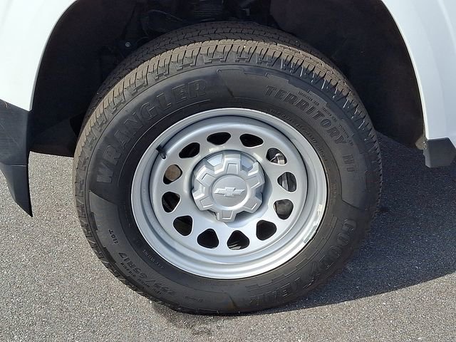 Used 2025 Chevrolet Colorado W/T w/ Advanced Trailering Package image 8