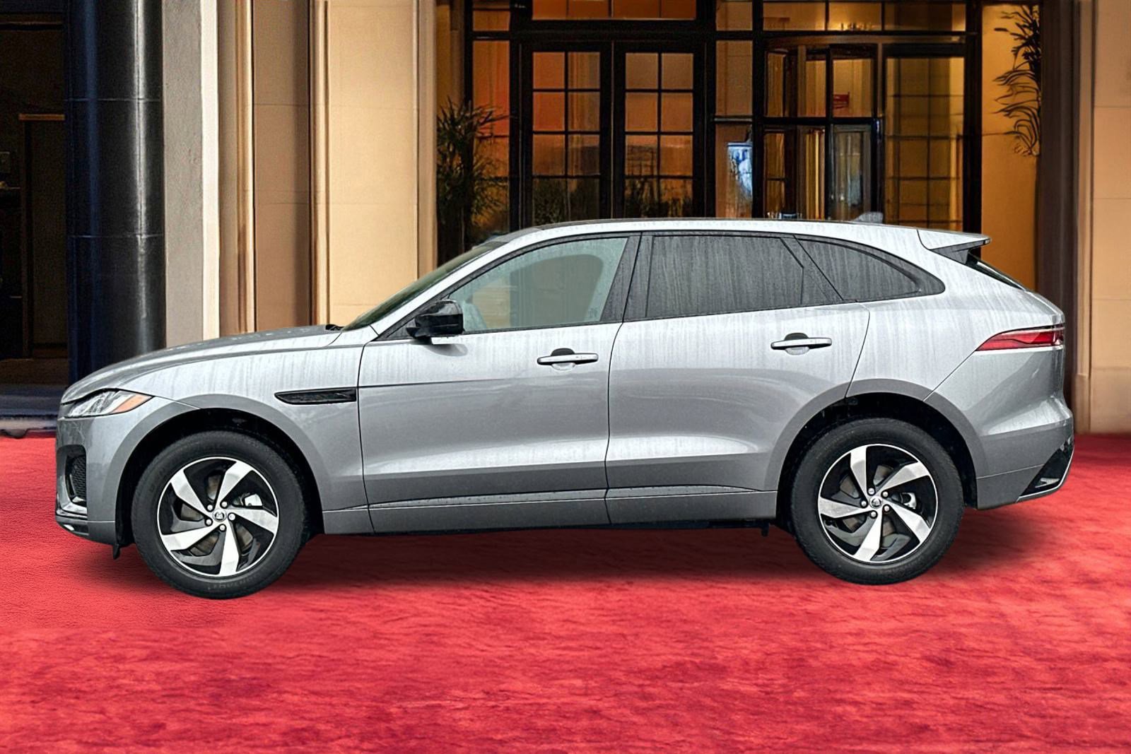 New 2025 Jaguar F-PACE R-Dynamic S image 3