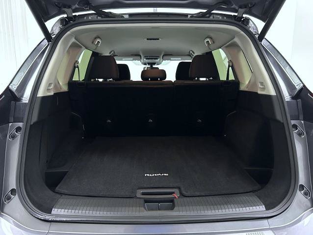 Certified 2025 Nissan Rogue SV AWD/4WD image 21