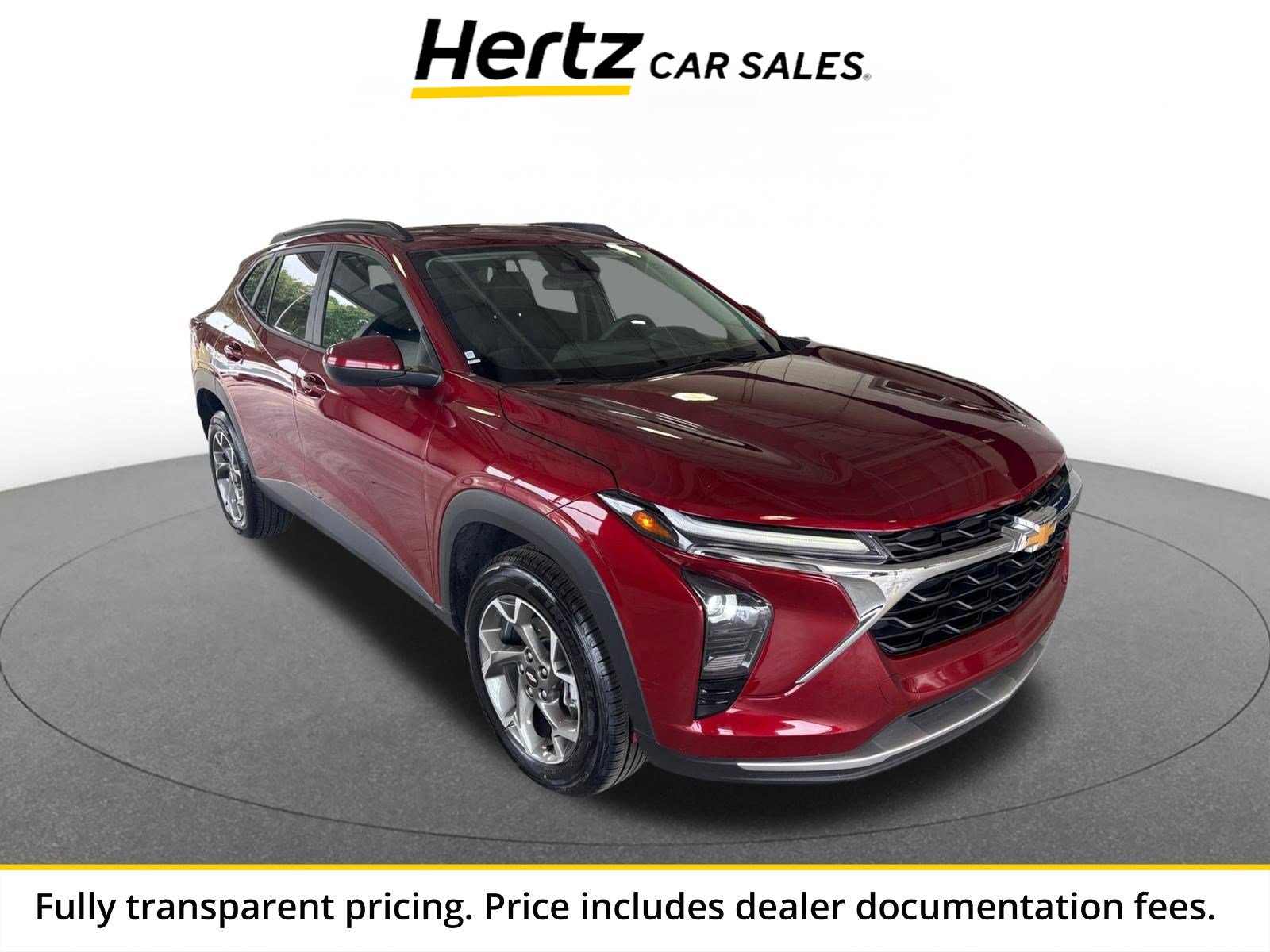 Used 2025 Chevrolet Trax LT FWD image 1