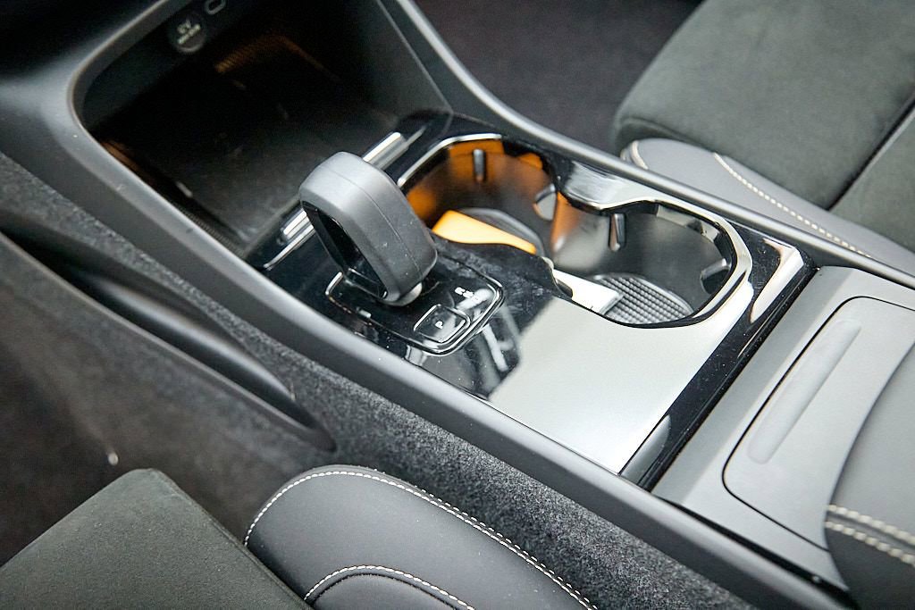 Certified 2023 Volvo XC40 Recharge Ultimate image 17