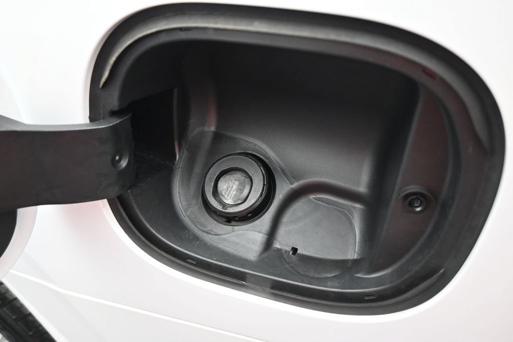 Used 2024 Chevrolet Tahoe LT RWD image 18